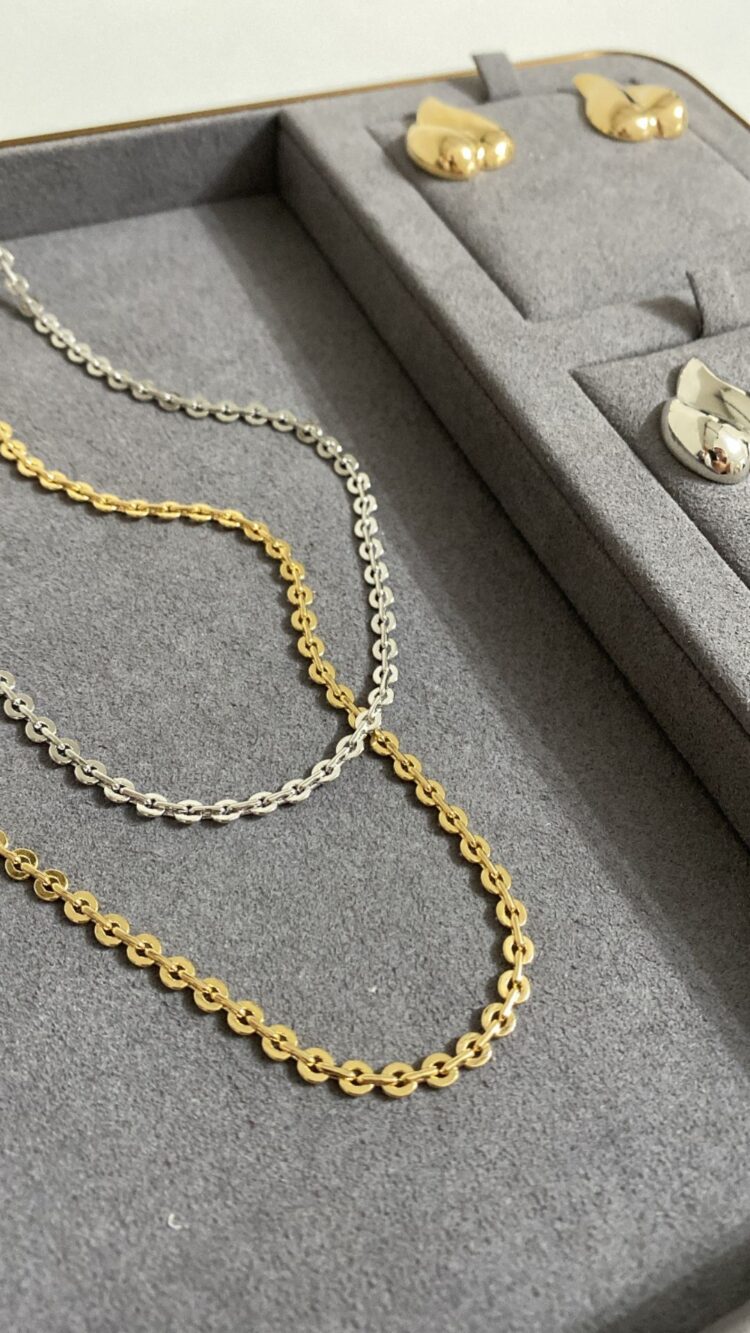 COLAR CHOKER NINA ELOS REDONDOS CHATOS RODIO BRANCO