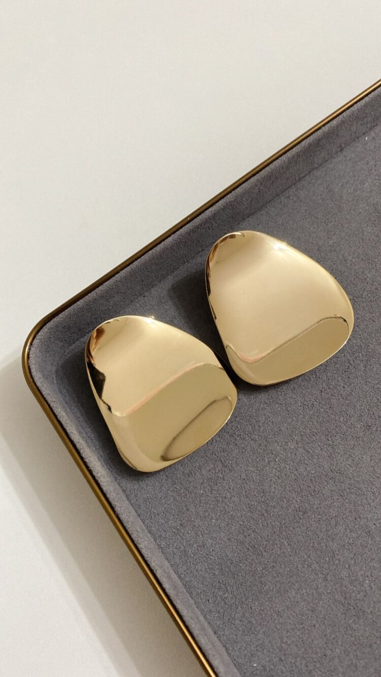 BRINCO MAXI CONCAVO DOURADO