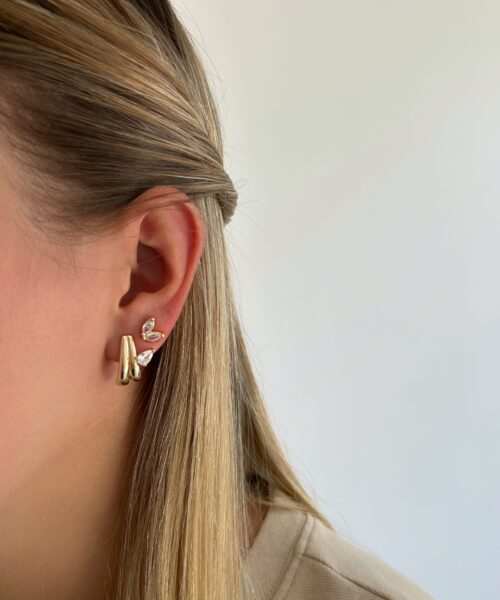 BRINCO GANCHO DUPLO COM GOTINHA DOURADO