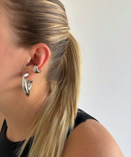 BRINCO ARGOLA OVAL TUBO ORGANICA RODIO BRANCO