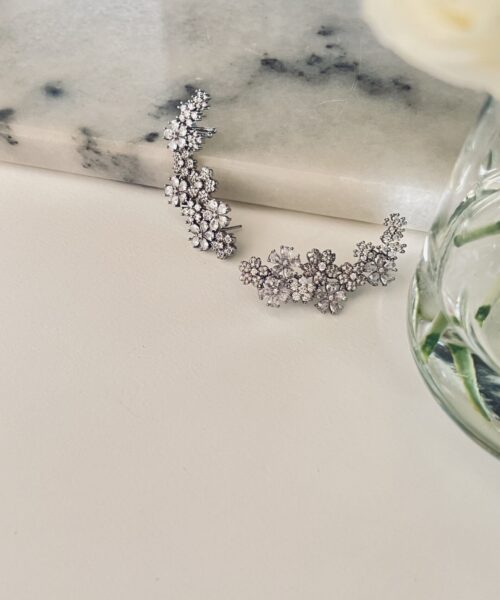 BRINCO EARCUFF FLOWERS CRISTAL E ZIRCONIA RODIO BRANCO
