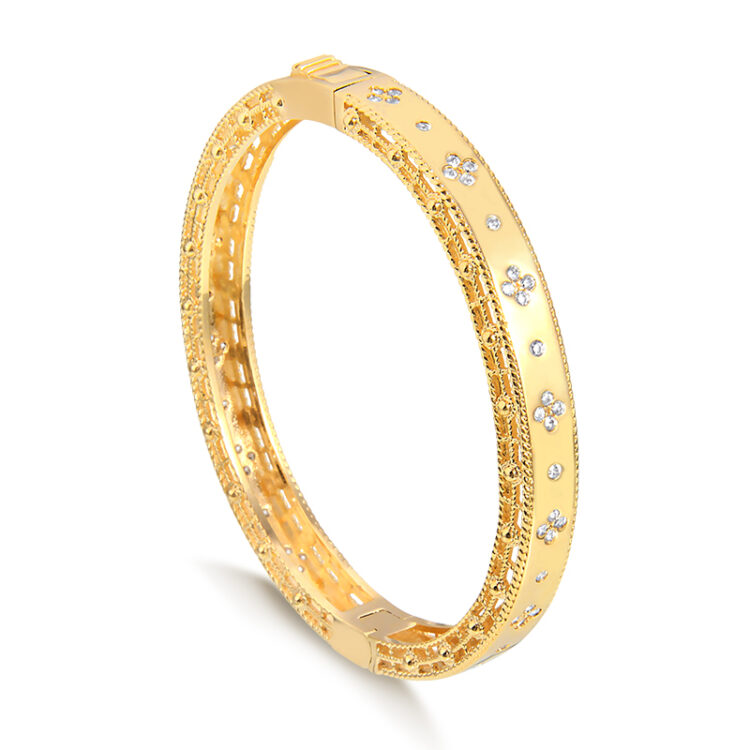 PULSEIRA BRACELETE LARGO TRAB LATERAL TREVOS DOURADO