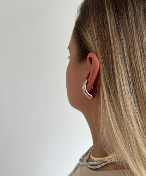 BRINCO EAR HOOK GOTA LONGA RODIO BRANCO