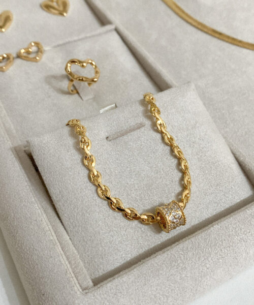 PINGENTE SEPARADOR CRAVADO TREVO DOURADO