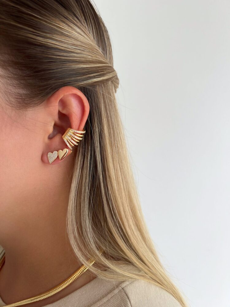 BRINCO MINI EAR CUFF DOIS CORAÇOES PONTIAGUDOS DOURADO