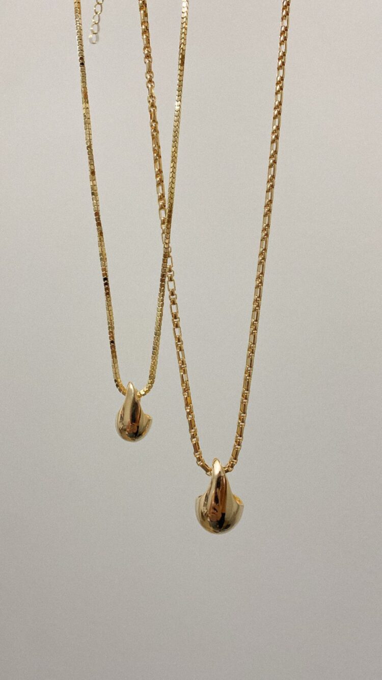 PINGENTE GOTA ENVOLVENTE (M) DOURADO