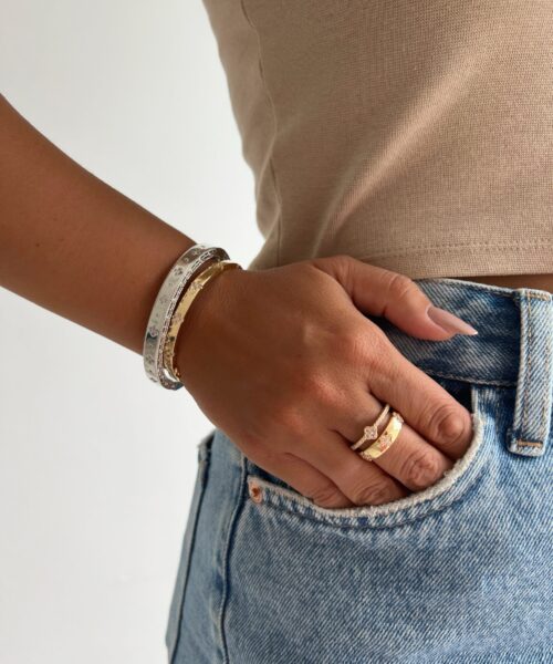 PULSEIRA BRACELETE LISO TREVOS DOURADO