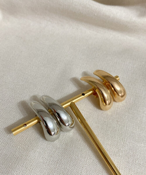 BRINCO EAR HOOK GOTA LONGA DOURADO
