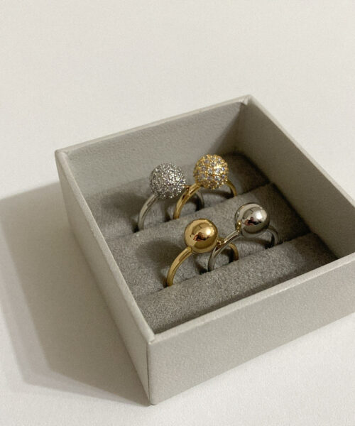 ANEL SOLITARIO ESFERA CRAVEJADA DOURADO